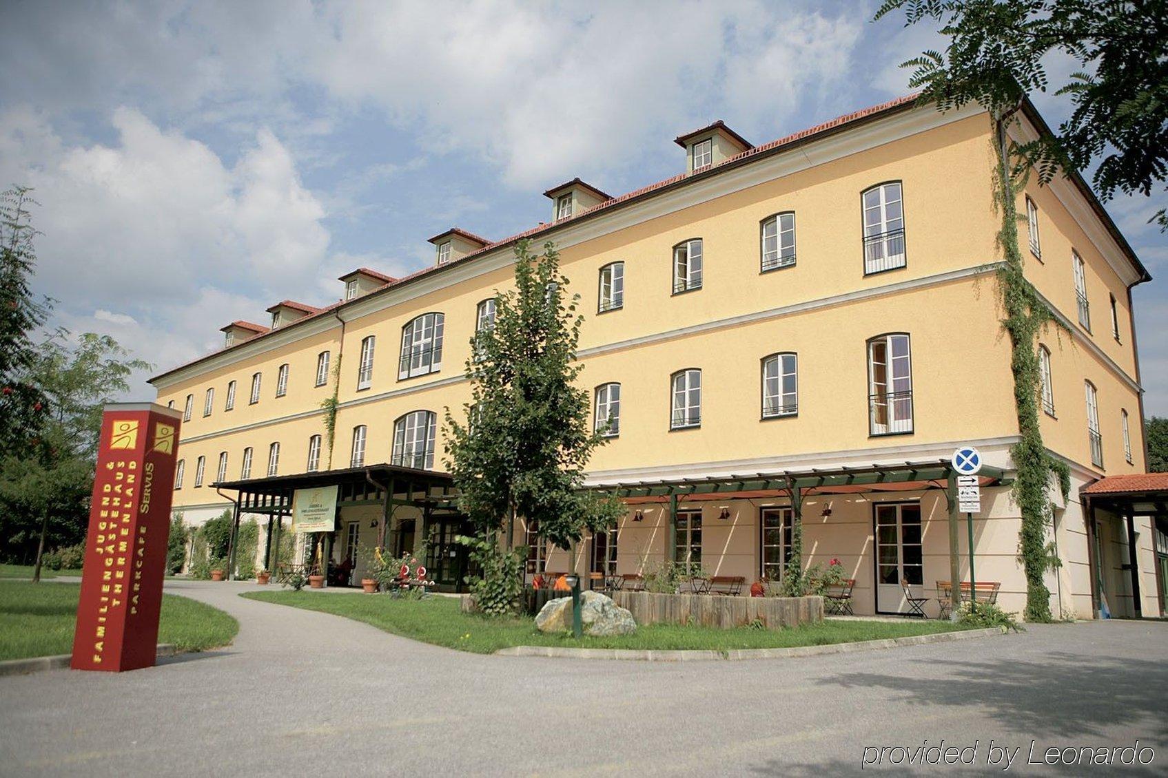 Jufa Hotel Fuerstenfeld Extérieur photo