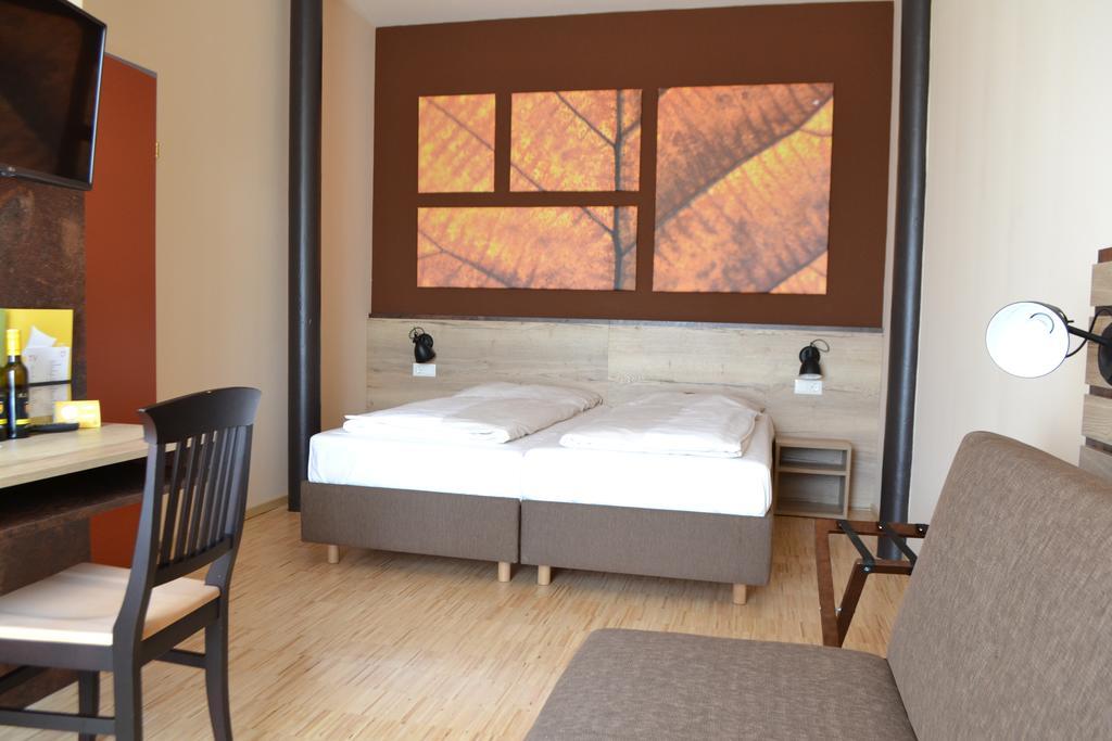 Jufa Hotel Fuerstenfeld Extérieur photo