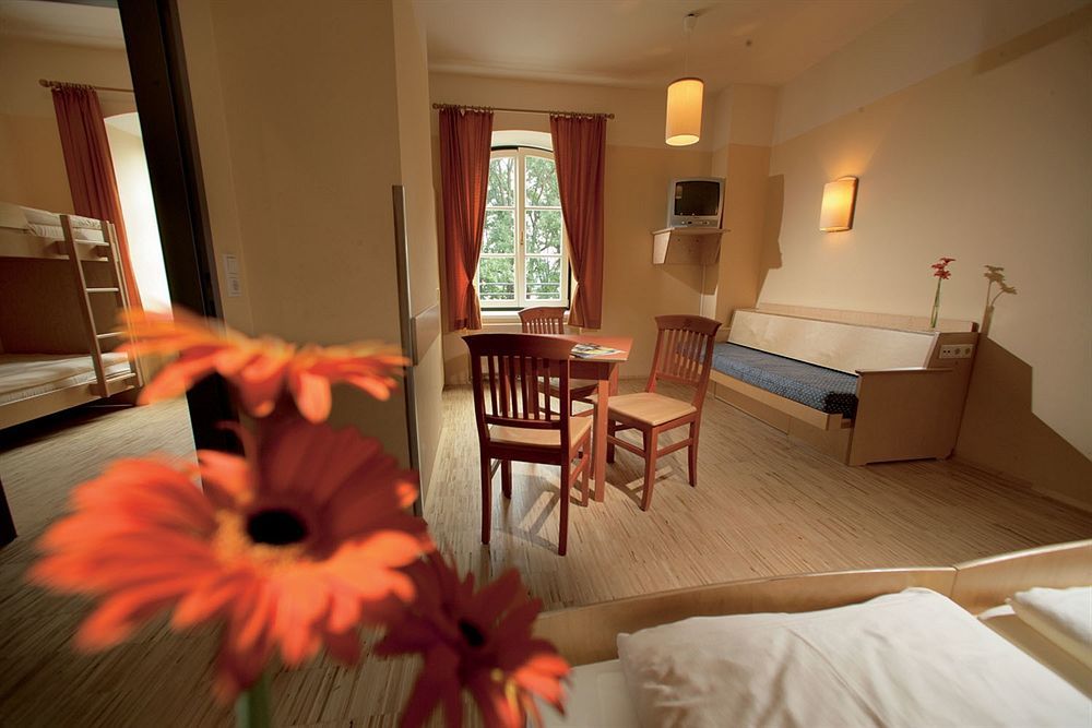 Jufa Hotel Fuerstenfeld Extérieur photo