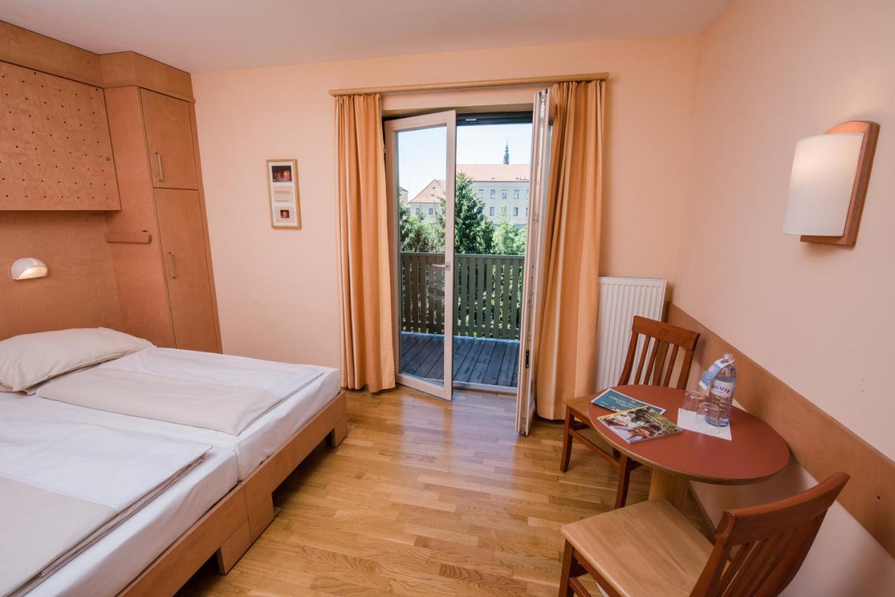 Jufa Hotel Fuerstenfeld Chambre photo