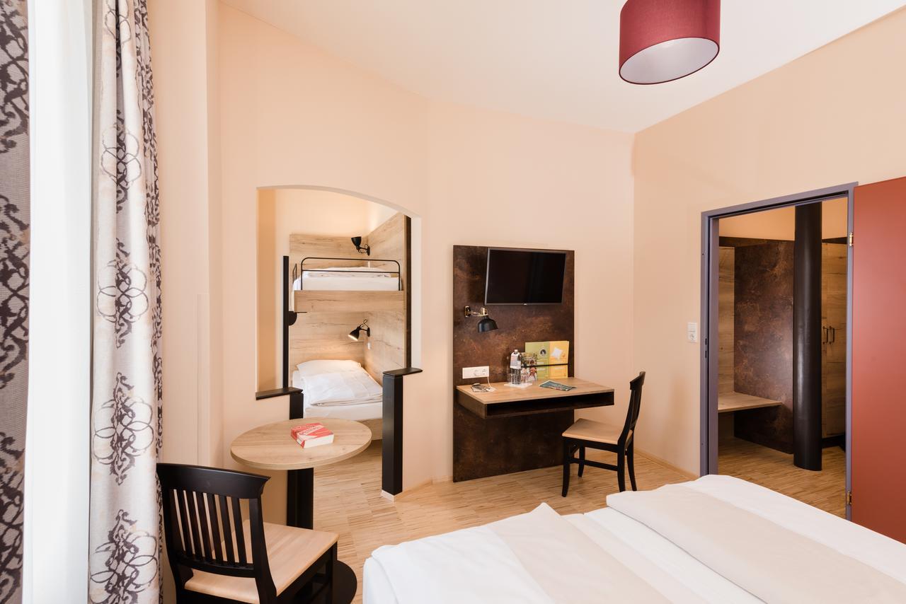 Jufa Hotel Fuerstenfeld Extérieur photo